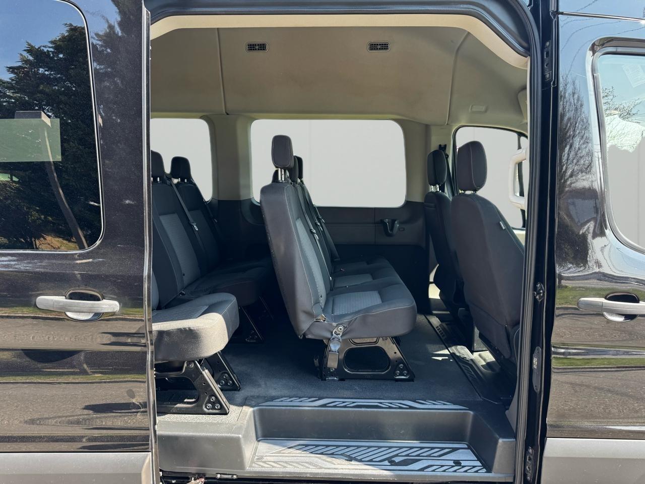 Ford Transit Passenger Wagon T-350 HD 148" EL High Roof XLT DRW AWD 2022