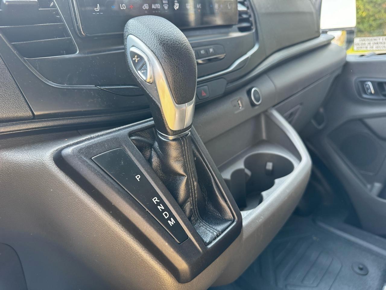 Ford Transit Passenger Wagon T-350 HD 148" EL High Roof XLT DRW AWD 2022