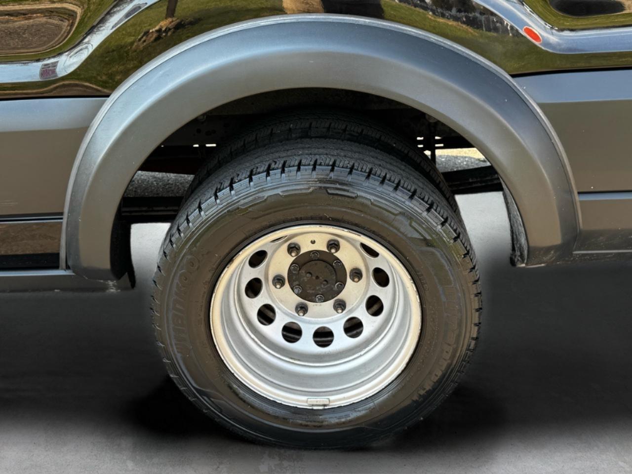 Ford Transit Passenger Wagon T-350 HD 148" EL High Roof XLT DRW AWD 2022