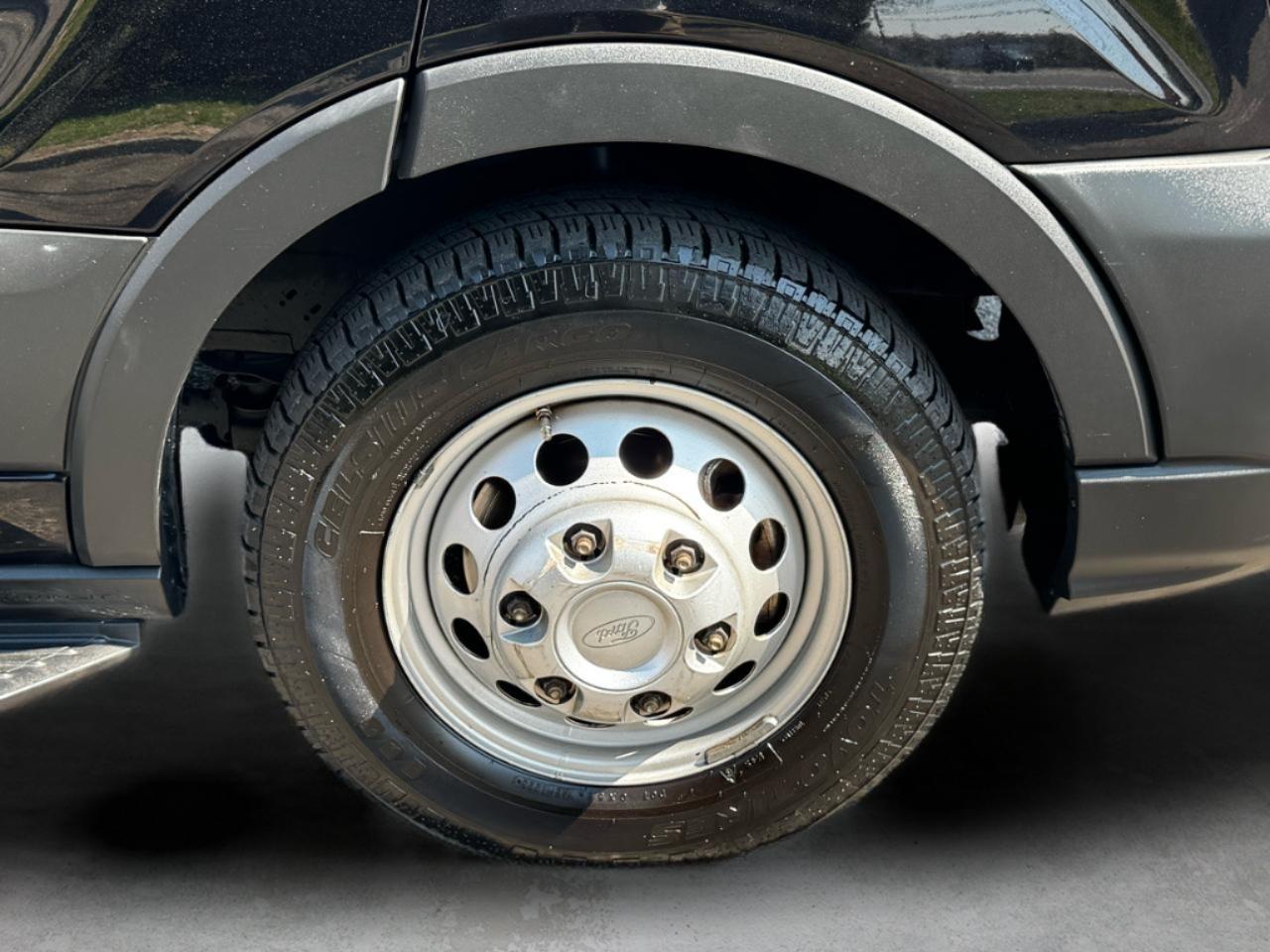 Ford Transit Passenger Wagon T-350 HD 148" EL High Roof XLT DRW AWD 2022