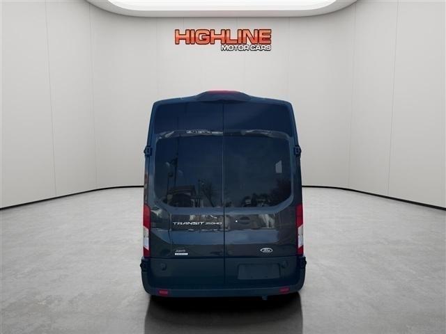 Ford Transit Passenger Wagon T-350 HD 148" EL High Roof XLT DRW AWD 2022