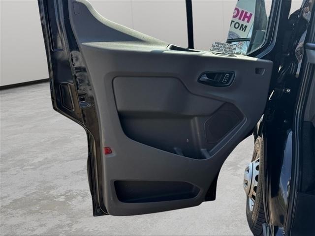 Ford Transit Passenger Wagon T-350 HD 148" EL High Roof XLT DRW AWD 2022