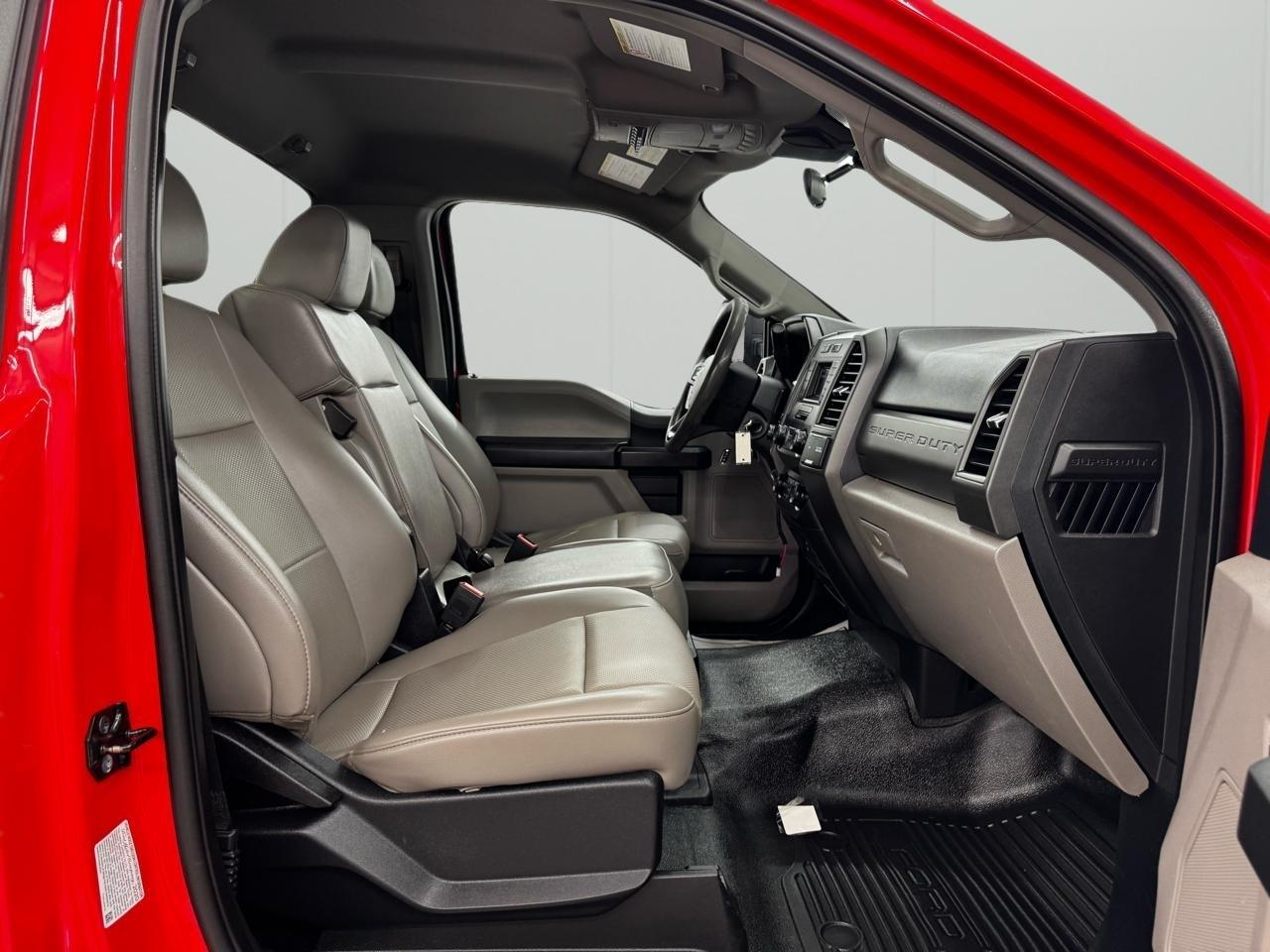 Ford Super Duty F-350 SRW XLT 4WD Reg Cab 8' Box 2020