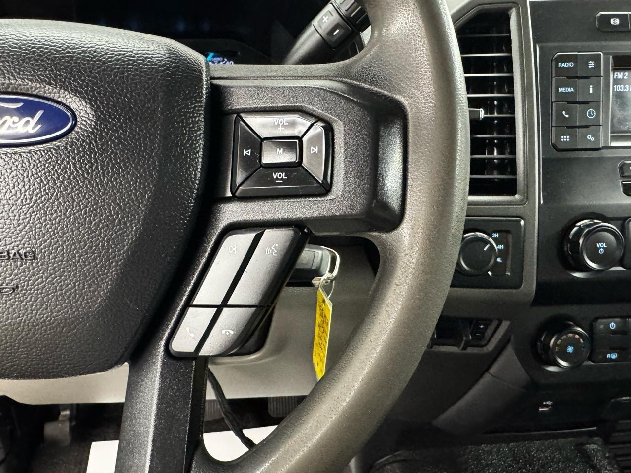 Ford Super Duty F-350 SRW XLT 4WD Reg Cab 8' Box 2020