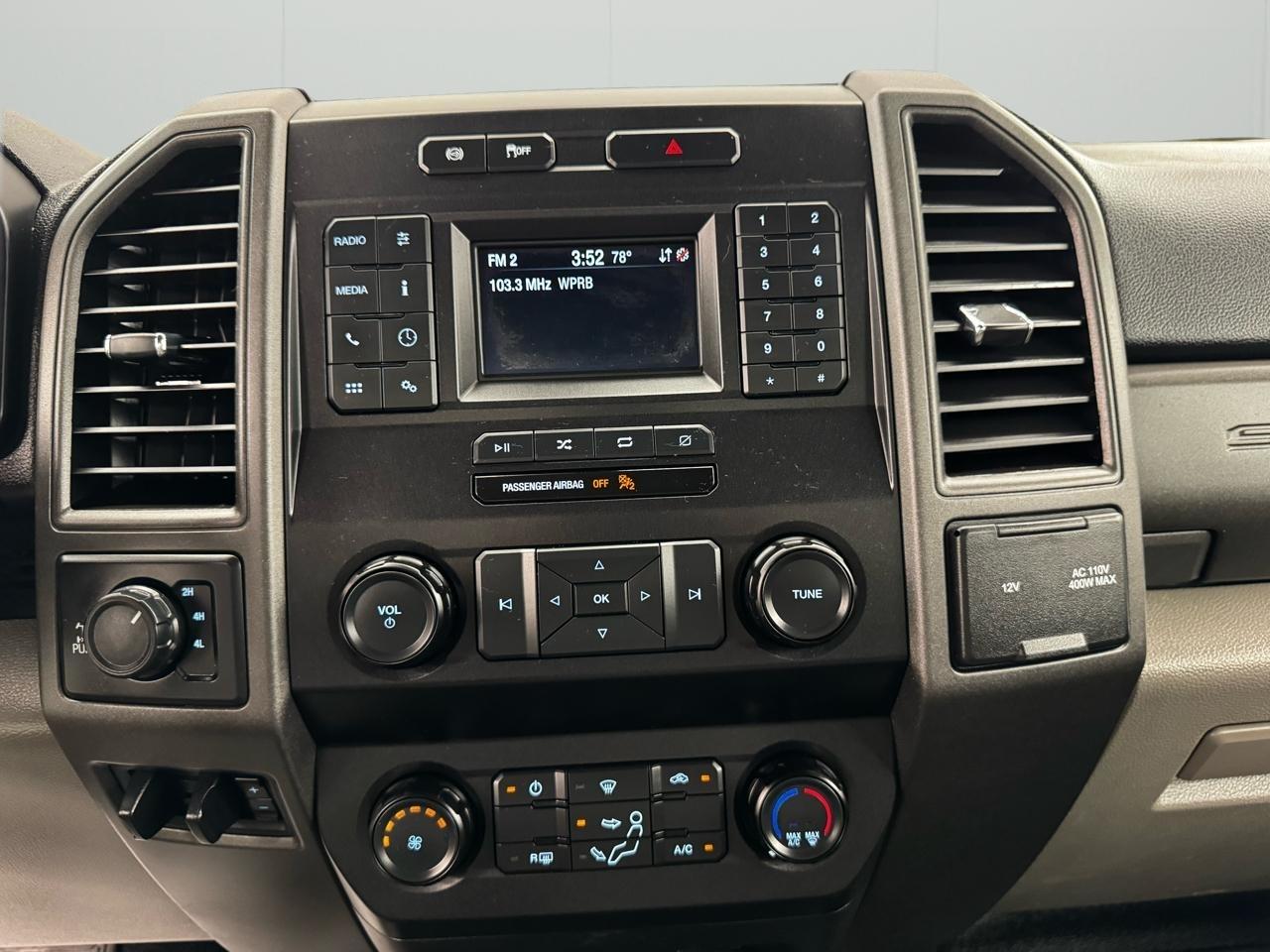 Ford Super Duty F-350 SRW XLT 4WD Reg Cab 8' Box 2020