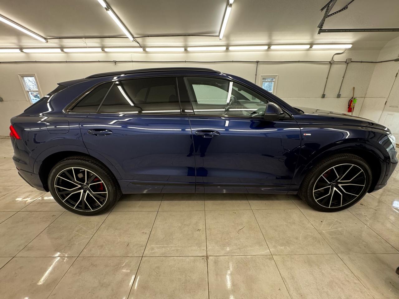 Audi Q8 Premium Plus 55 TFSI quattro 2019