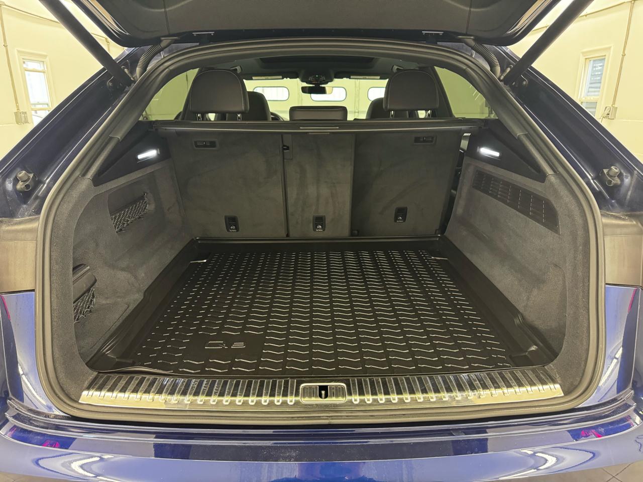 Audi Q8 Premium Plus 55 TFSI quattro 2019