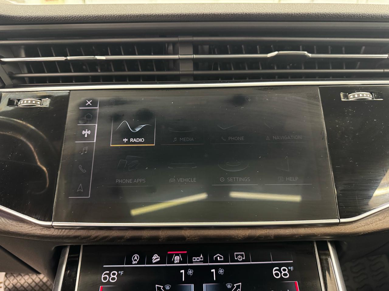 Audi Q8 Premium Plus 55 TFSI quattro 2019