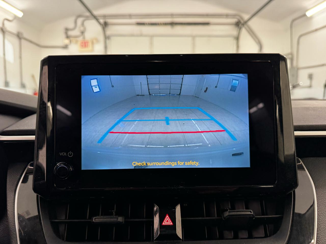 Toyota Corolla Hybrid LE AWD (Natl) 2023