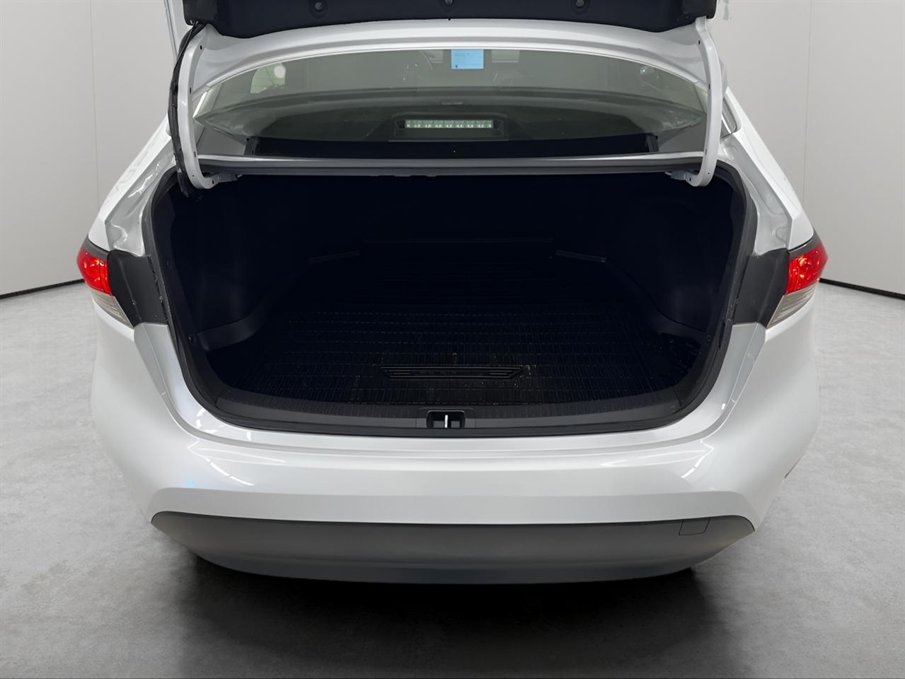 Toyota Corolla Hybrid LE AWD (Natl) 2023