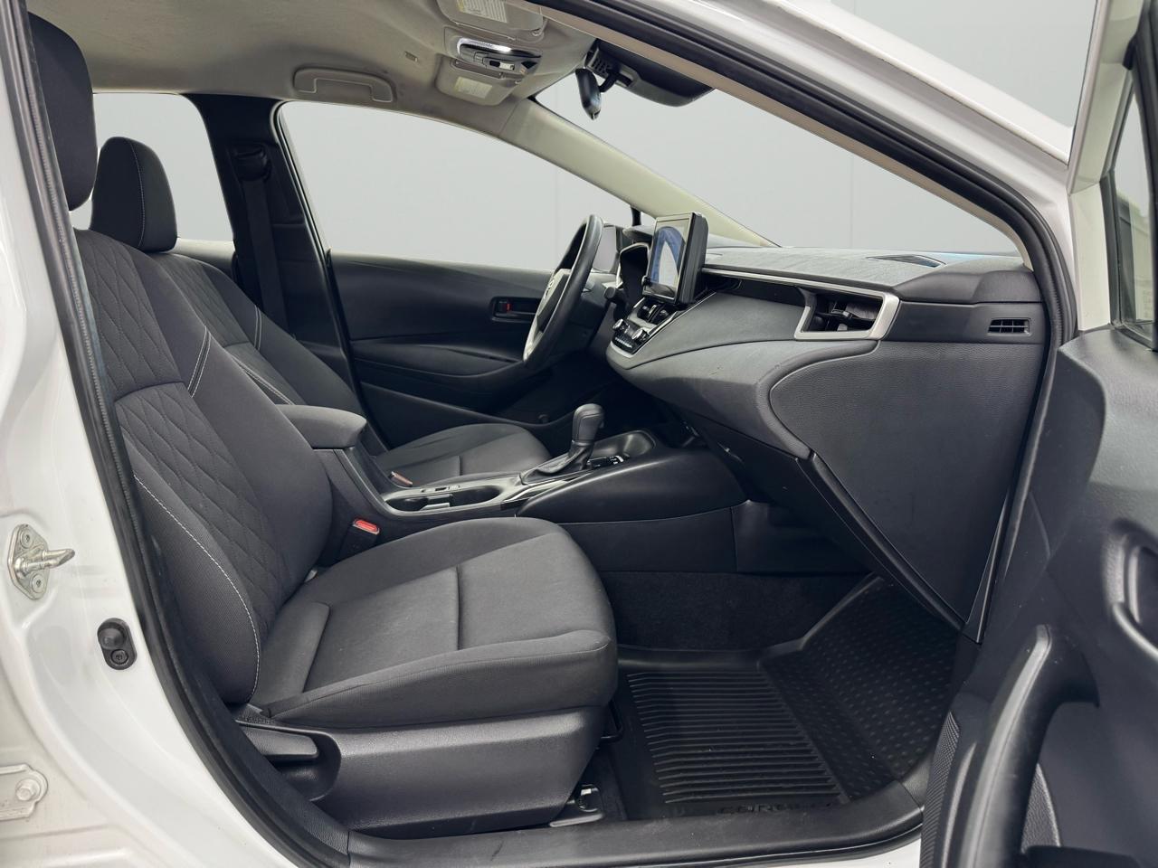 Toyota Corolla Hybrid LE AWD (Natl) 2023