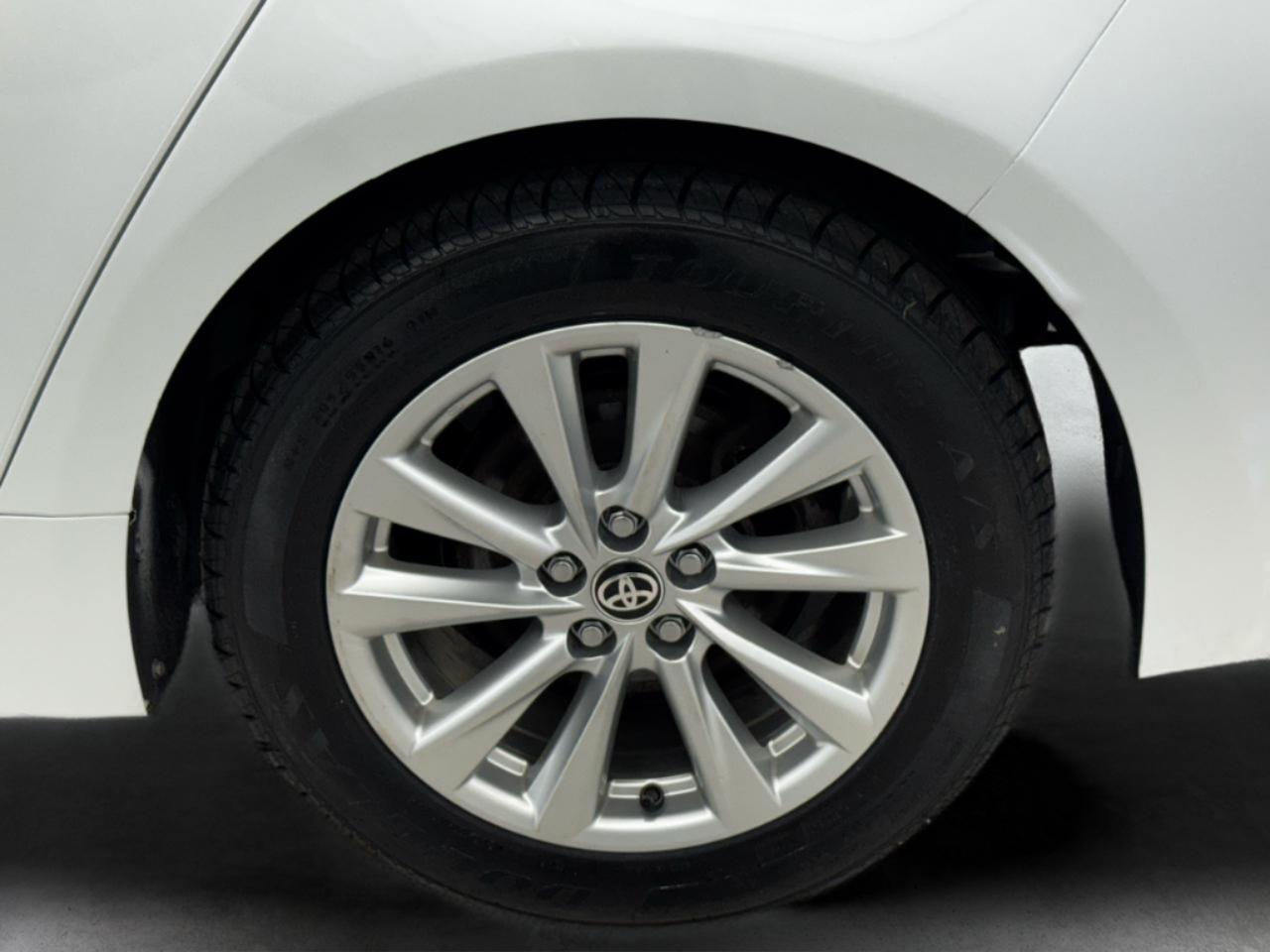 Toyota Corolla Hybrid LE AWD (Natl) 2023