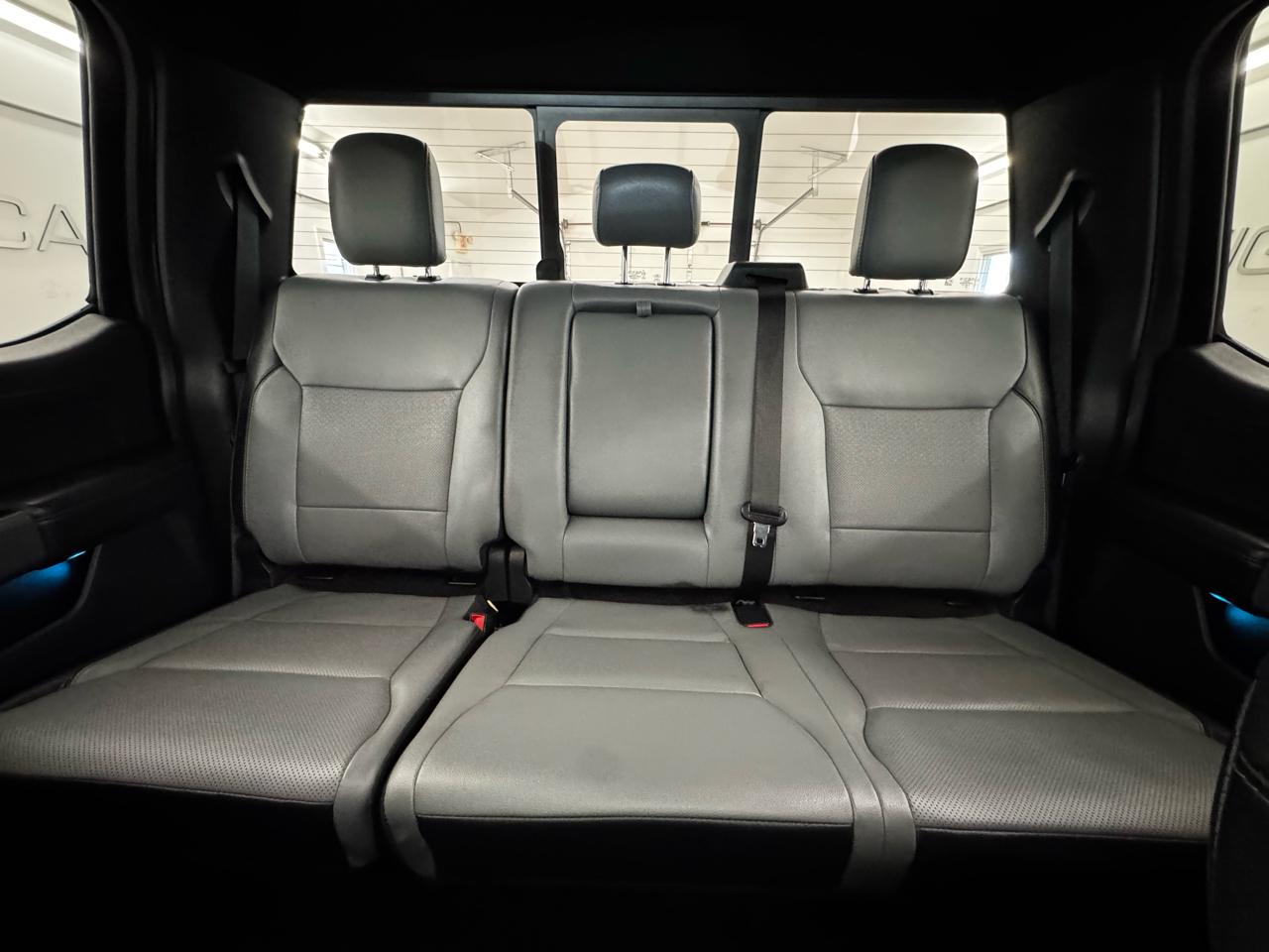 Ford F-150 Lightning Platinum 4WD SuperCrew 5.5' Box 2023