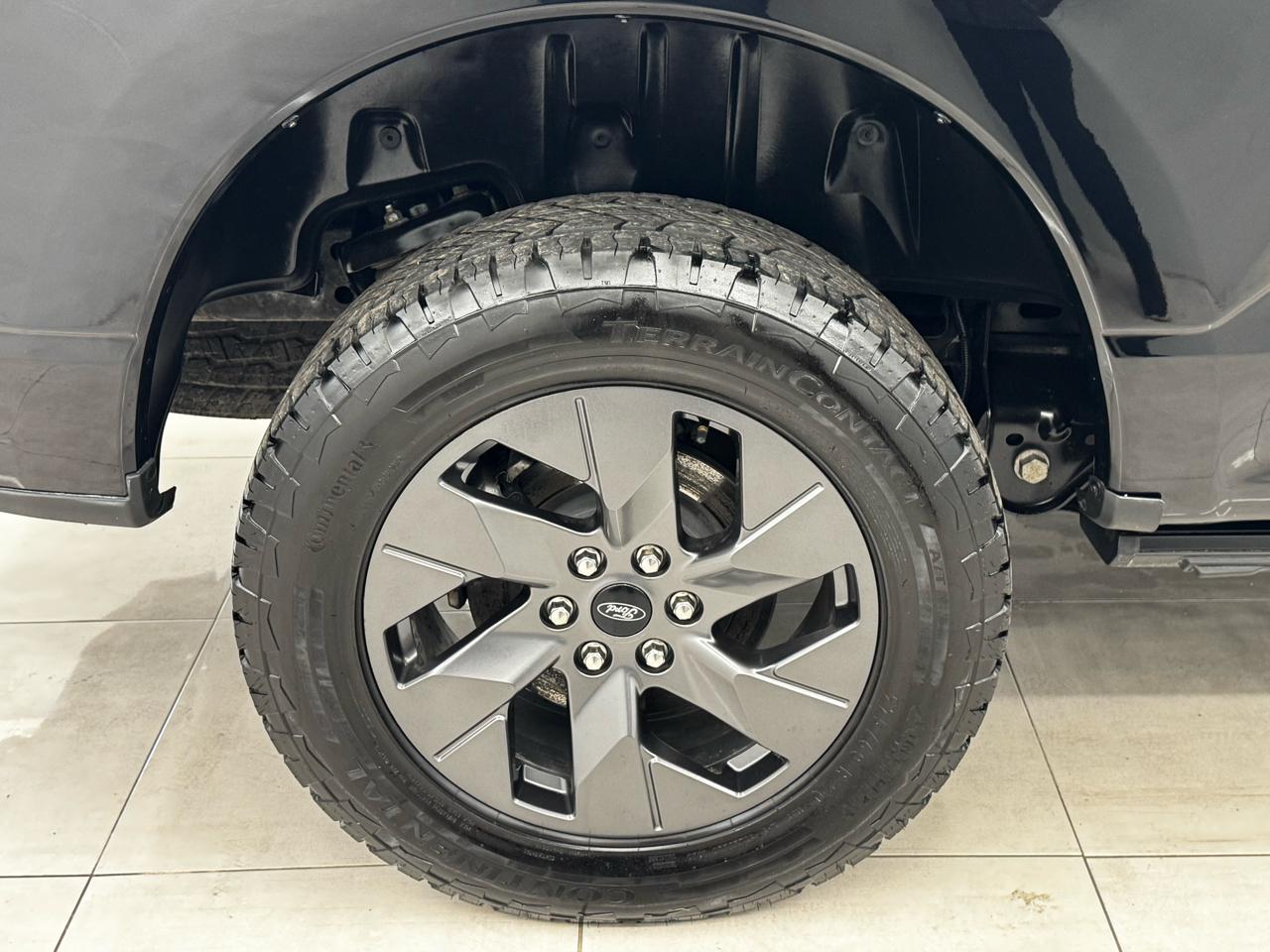 Ford F-150 Lightning Platinum 4WD SuperCrew 5.5' Box 2023