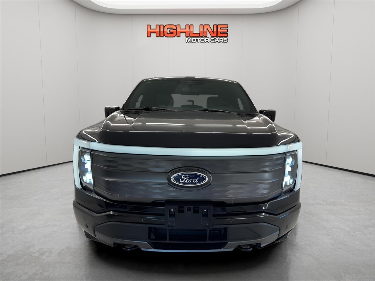 Ford F-150 Lightning Platinum 4WD SuperCrew 5.5' Box 2023