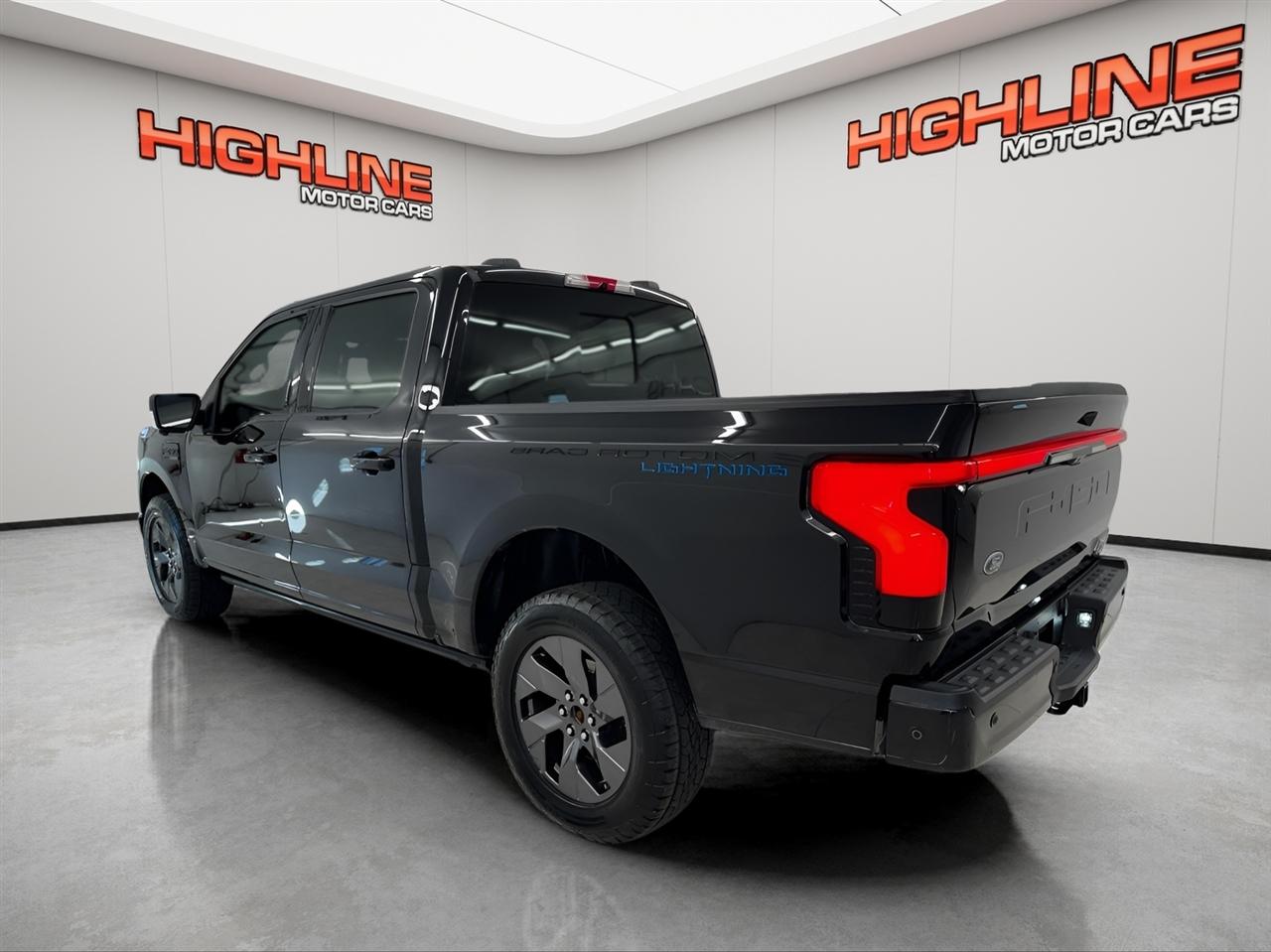 Ford F-150 Lightning Platinum 4WD SuperCrew 5.5' Box 2023