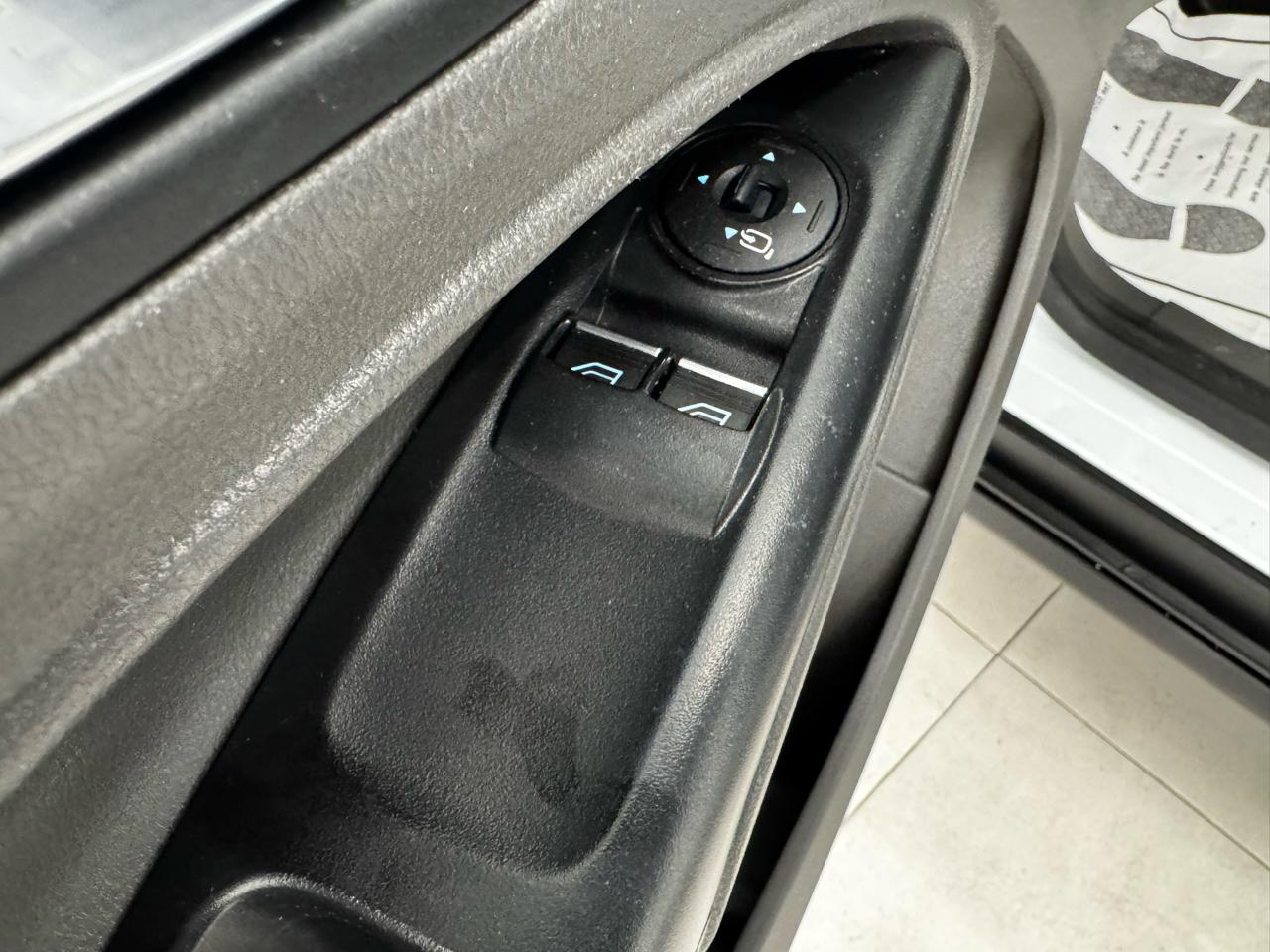 Ford Transit Connect Van XLT LWB w/Rear Symmetrical Doors 2022