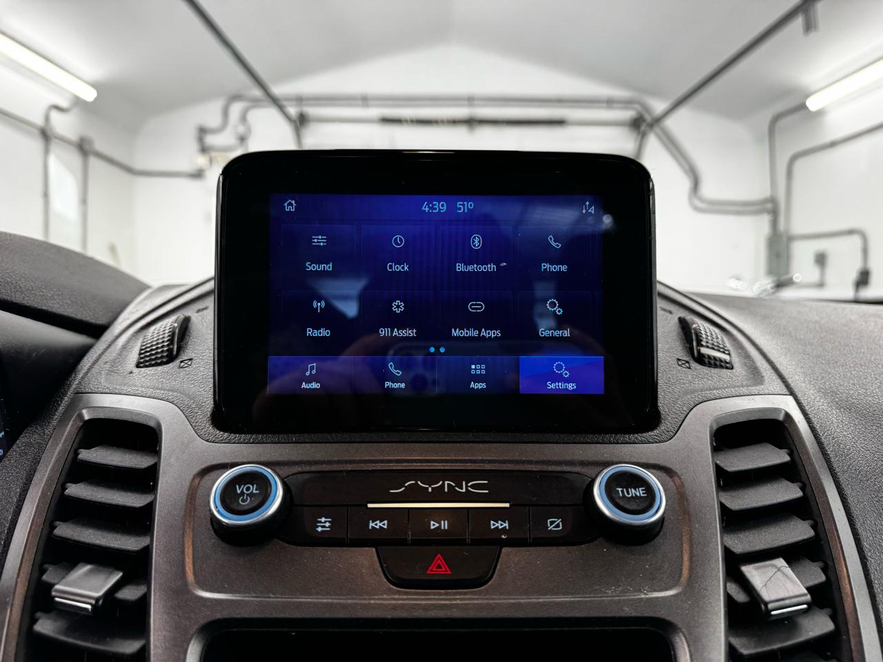 Ford Transit Connect Van XLT LWB w/Rear Symmetrical Doors 2022