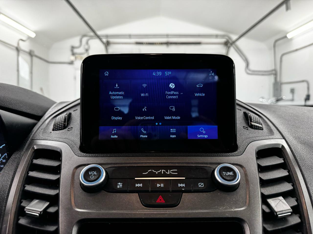 Ford Transit Connect Van XLT LWB w/Rear Symmetrical Doors 2022