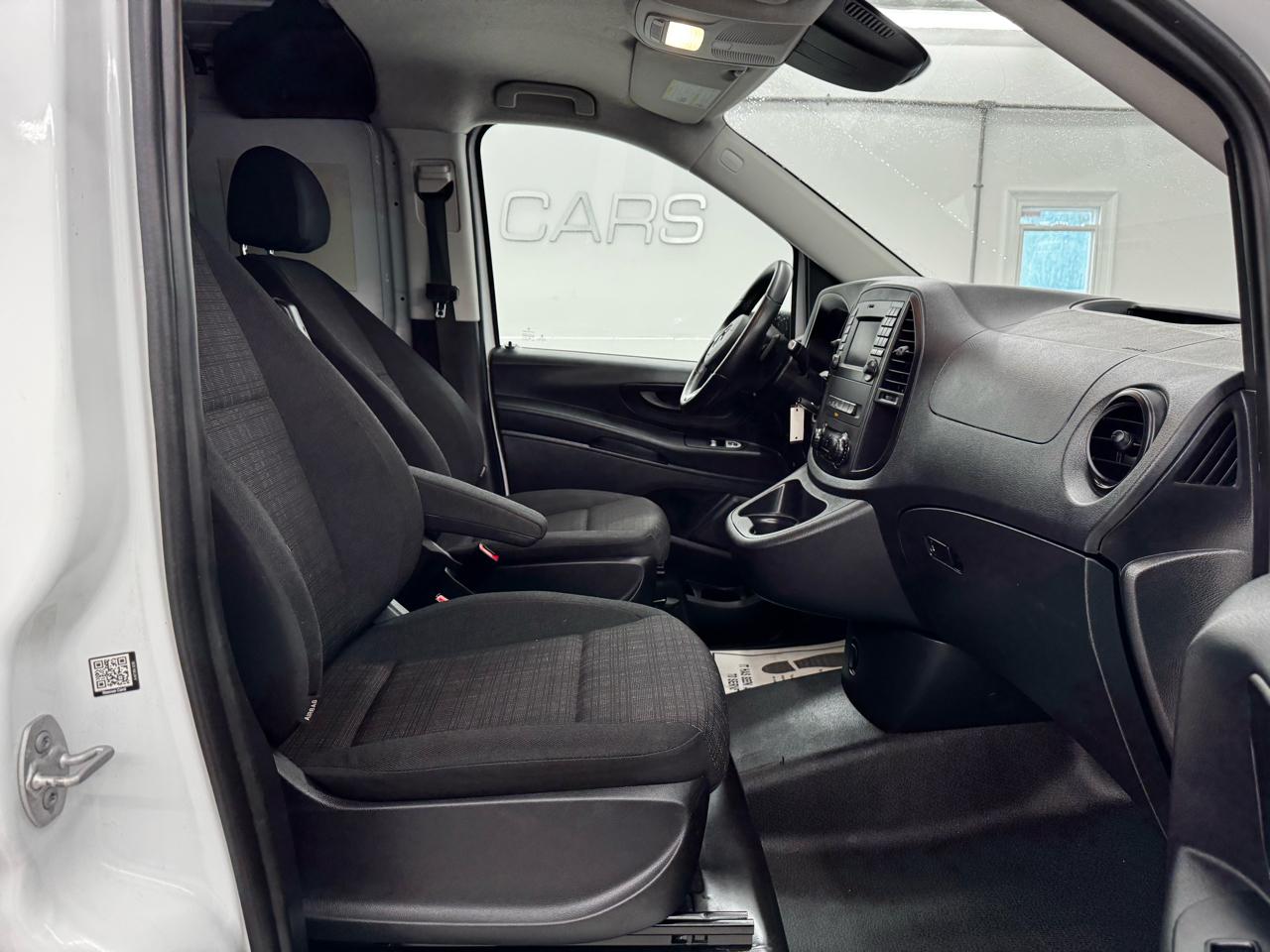 Mercedes-Benz Metris Cargo Van Standard Roof 126" Wheelbase 2020