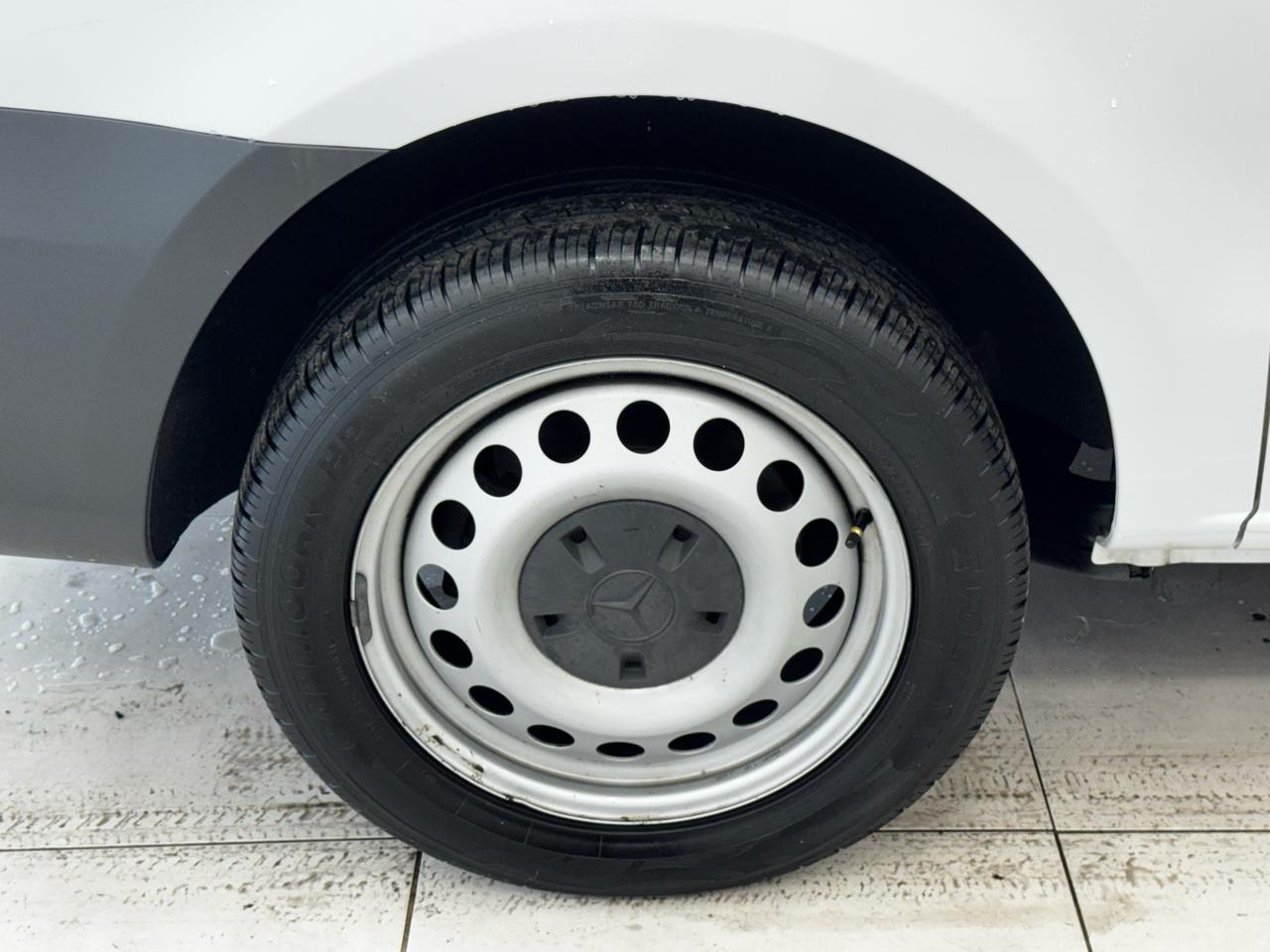 Mercedes-Benz Metris Cargo Van Standard Roof 126" Wheelbase 2020