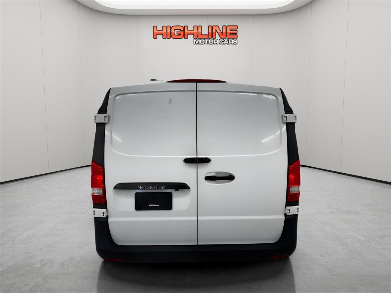 Mercedes-Benz Metris Cargo Van Standard Roof 126" Wheelbase 2020