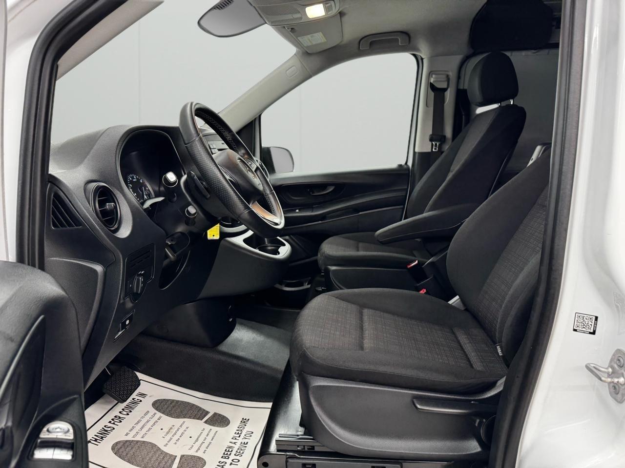 Mercedes-Benz Metris Cargo Van Standard Roof 126" Wheelbase 2020