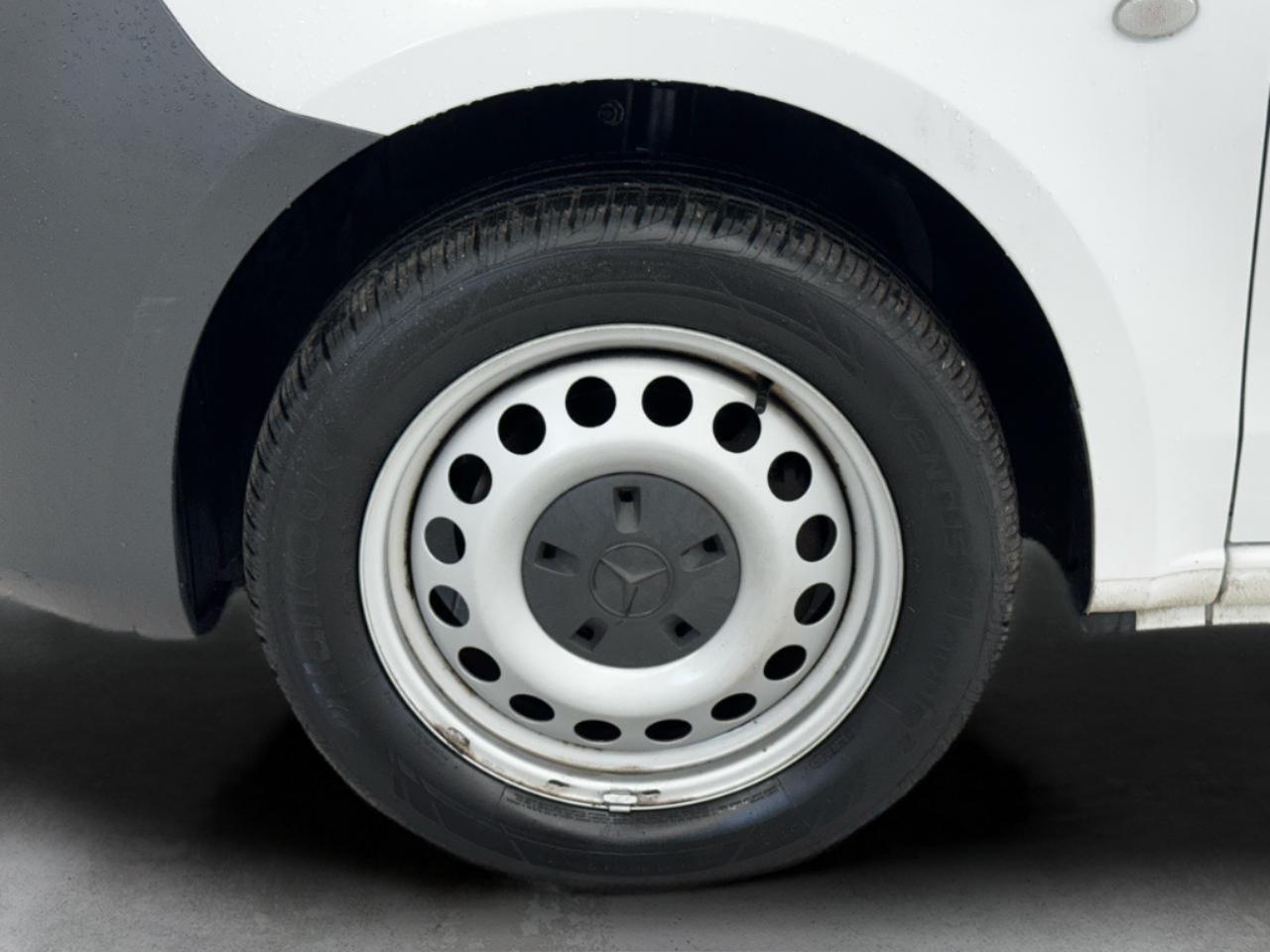 Mercedes-Benz Metris Cargo Van Standard Roof 126" Wheelbase 2020