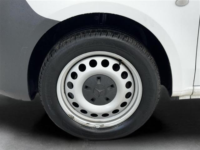 Mercedes-Benz Metris Cargo Van Standard Roof 126" Wheelbase 2020