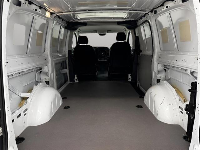 Mercedes-Benz Metris Cargo Van Standard Roof 126" Wheelbase 2020