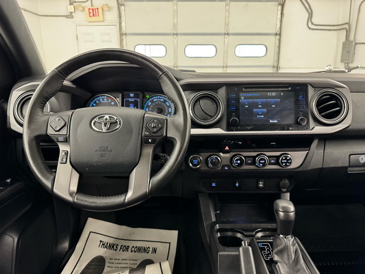 Toyota Tacoma TRD Off Road Double Cab 5' Bed V6 4x4 MT (Natl) 2017