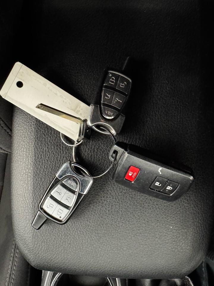 Toyota Tacoma TRD Off Road Double Cab 5' Bed V6 4x4 MT (Natl) 2017