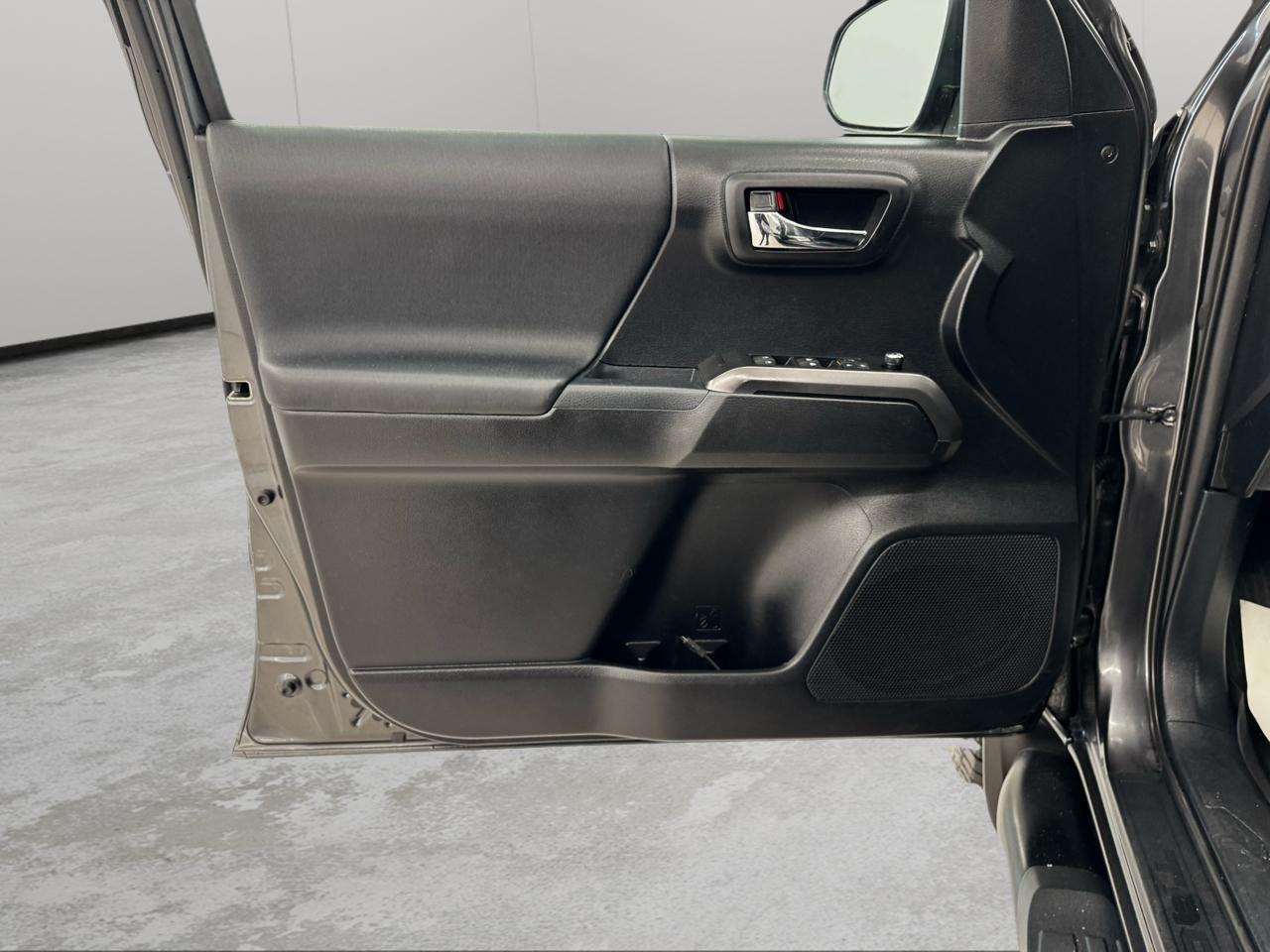 Toyota Tacoma TRD Offroad Double Cab 4WD V6 2017