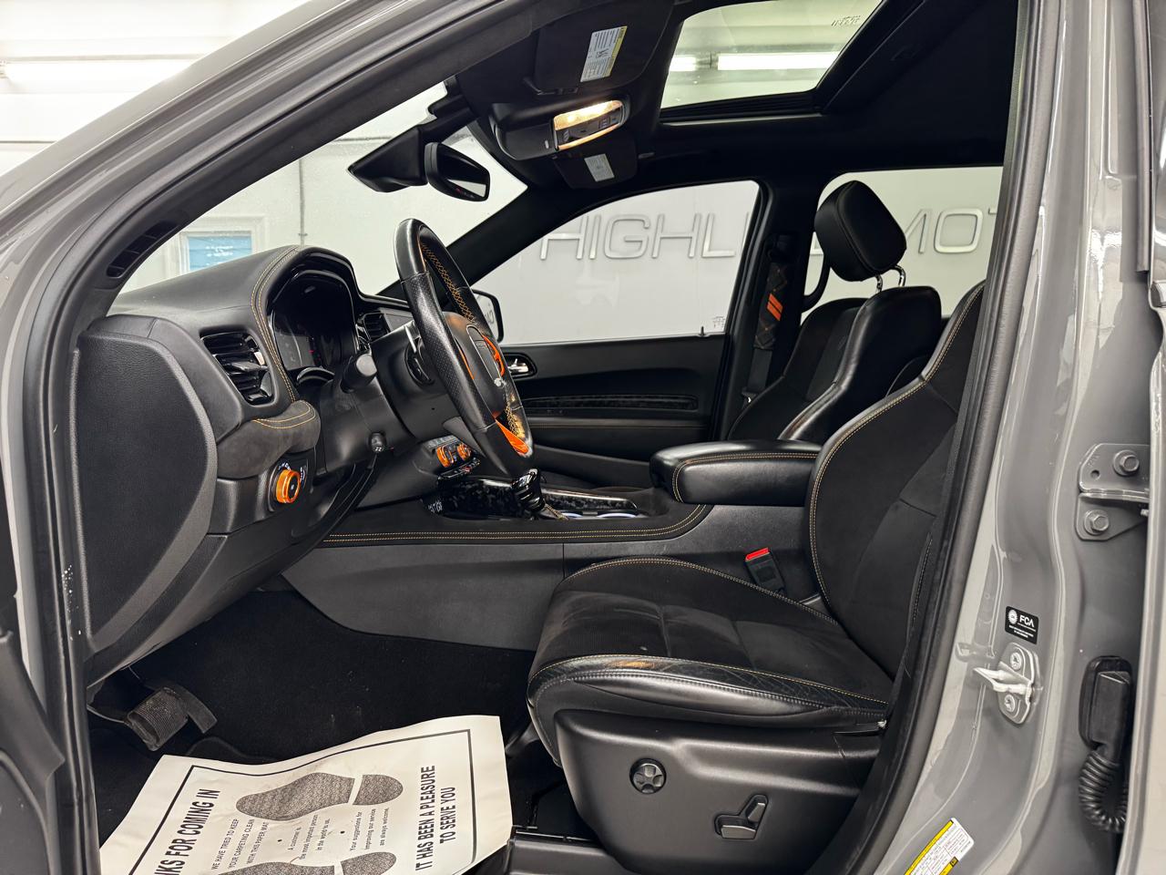 Dodge Durango Orange Sport AWD 2022