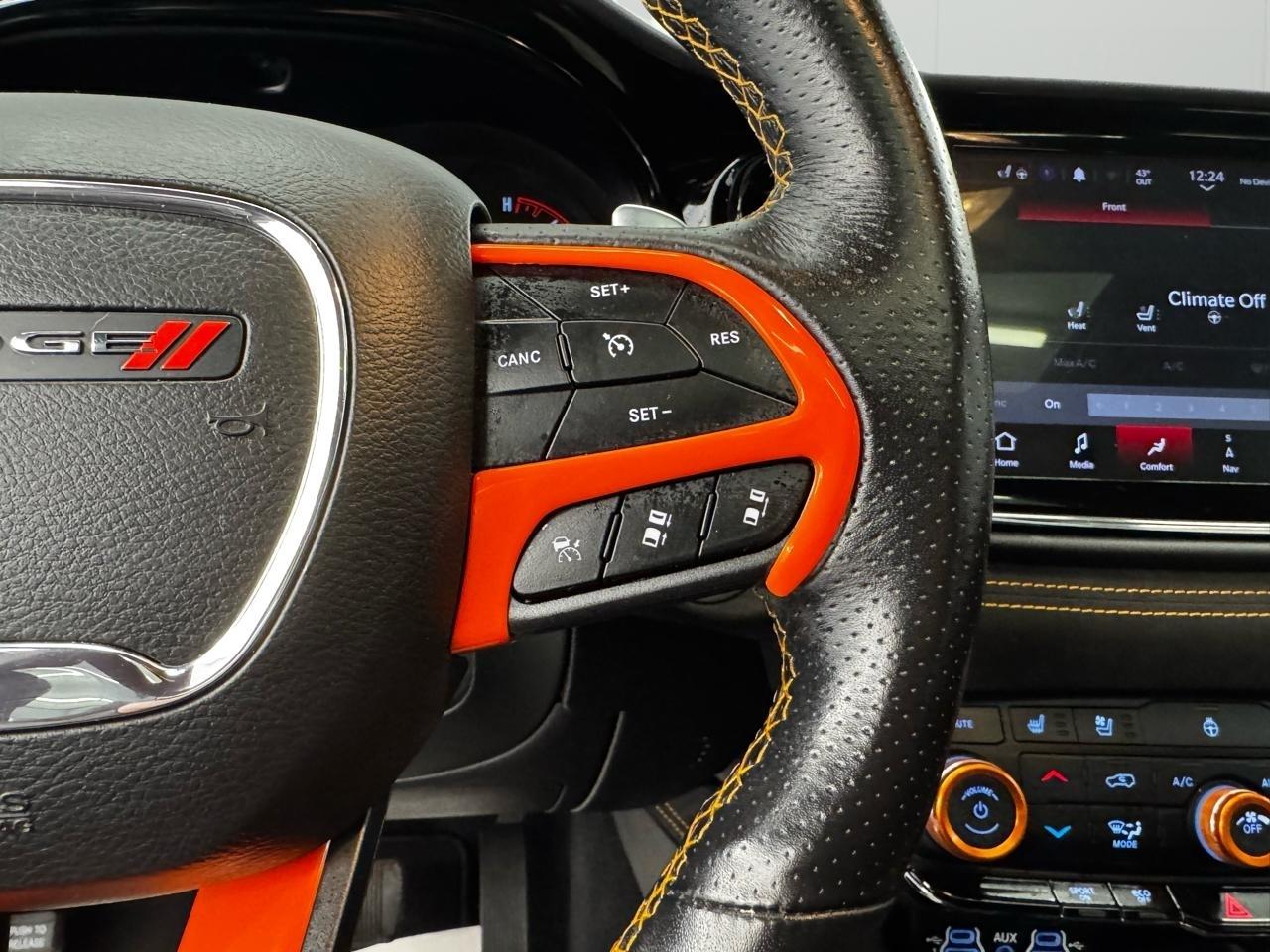 Dodge Durango Orange Sport AWD 2022