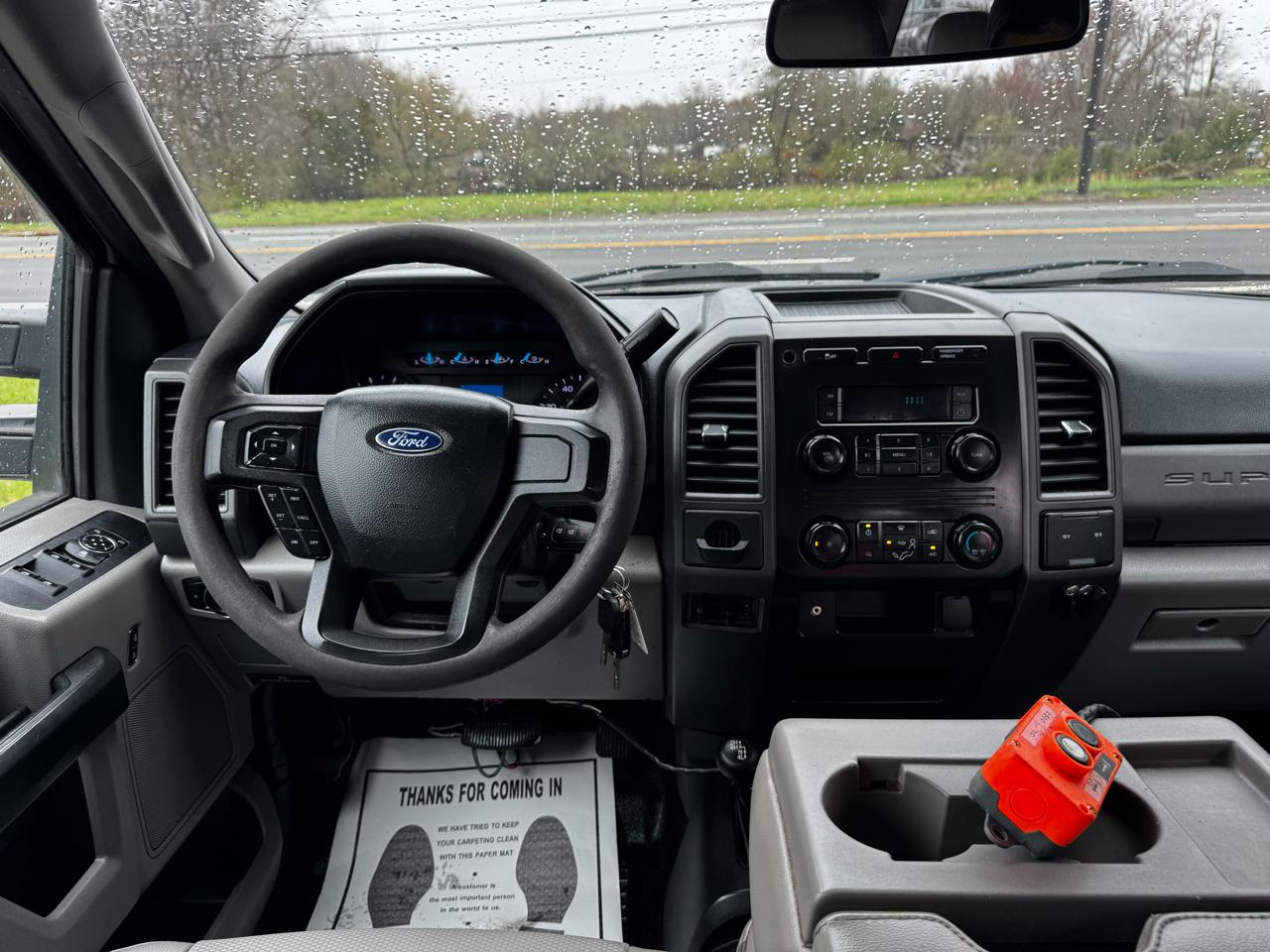 Ford Super Duty F-350 DRW Lariat 4WD Crew Cab 179" WB 60" CA 2019