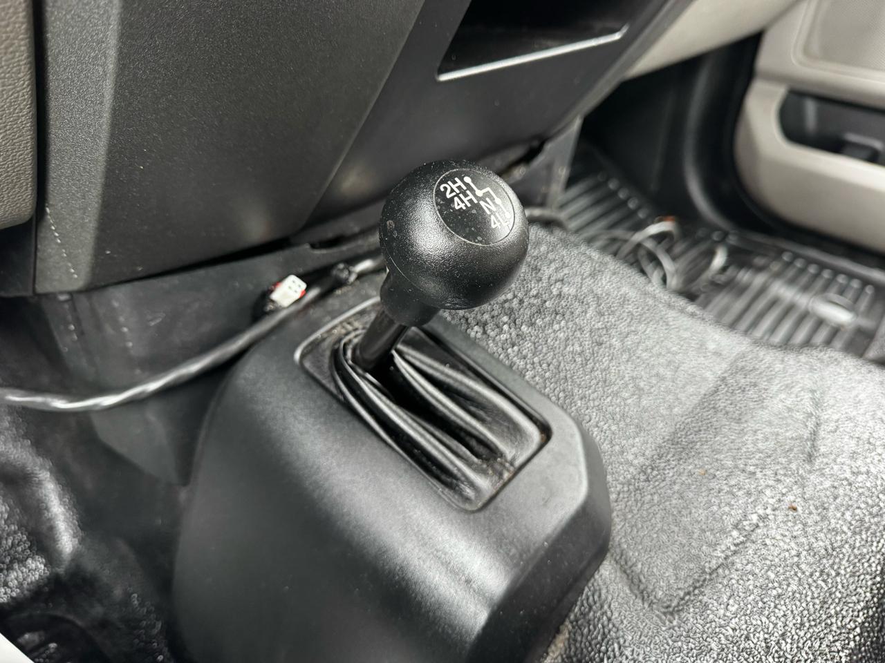 Ford Super Duty F-350 DRW Lariat 4WD Crew Cab 179" WB 60" CA 2019