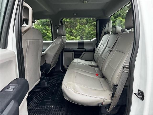 Ford Super Duty F-350 DRW Lariat 4WD Crew Cab 179" WB 60" CA 2019