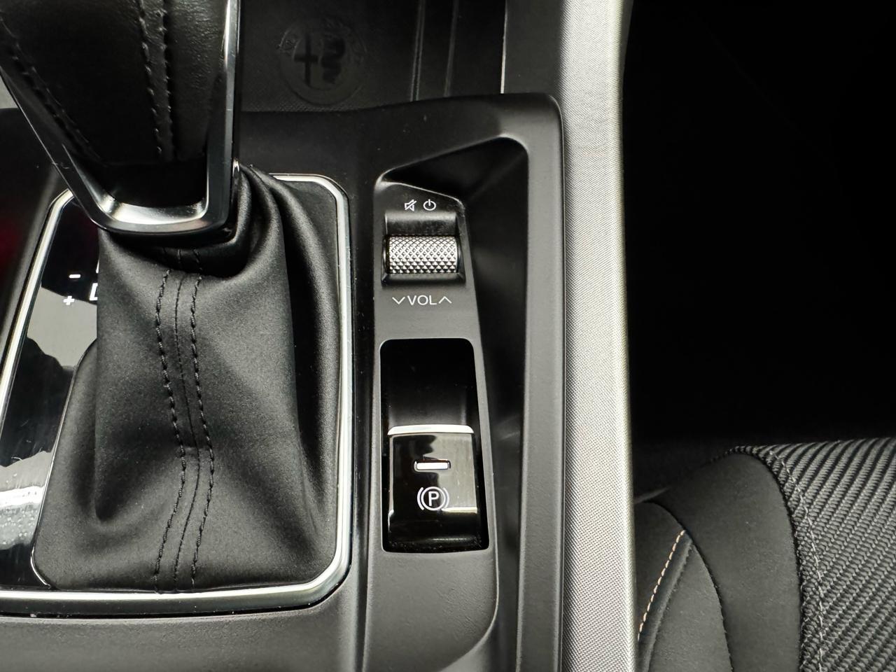 Alfa Romeo Tonale Ti EAWD 2024