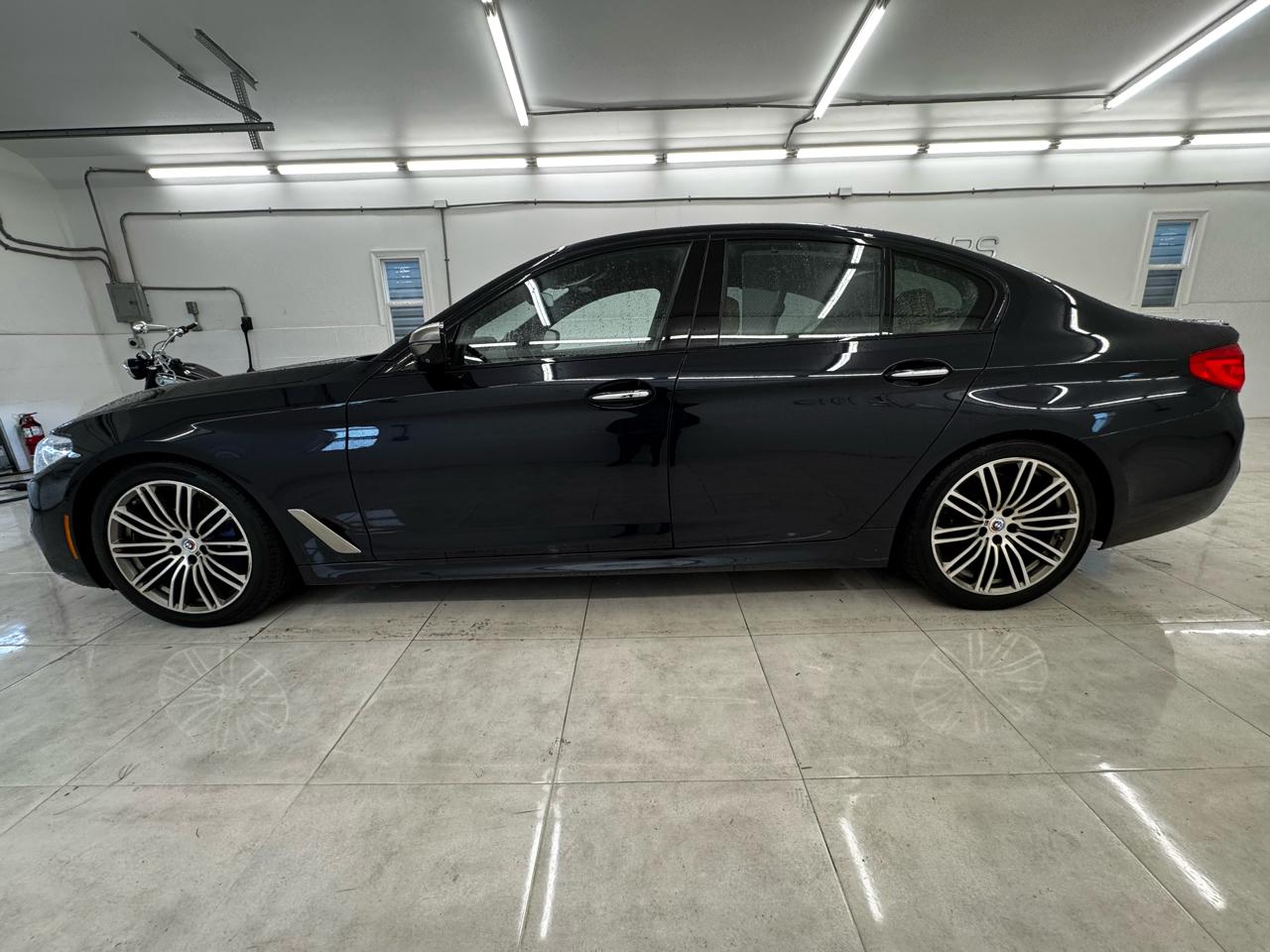BMW 5 Series M550i xDrive Sedan 2018