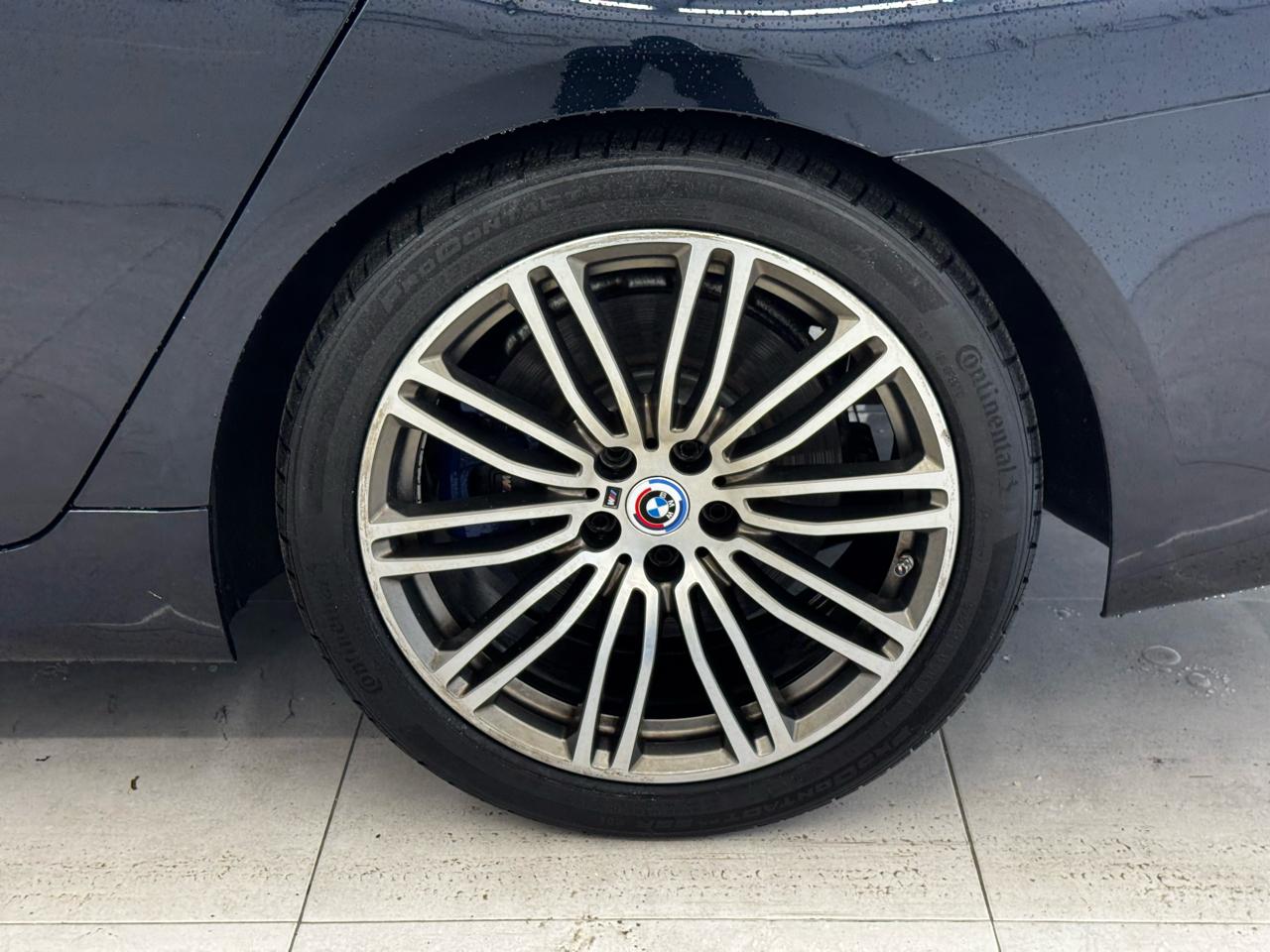 BMW 5 Series M550i xDrive Sedan 2018