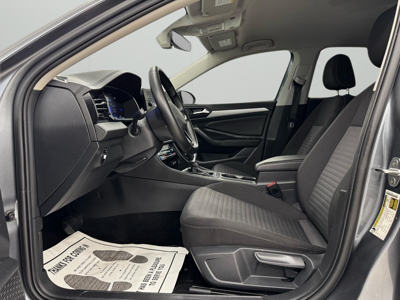 Volkswagen Jetta S Auto 2025