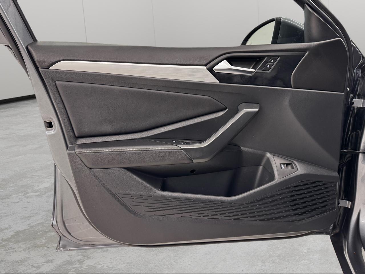 Volkswagen Jetta S Auto 2025