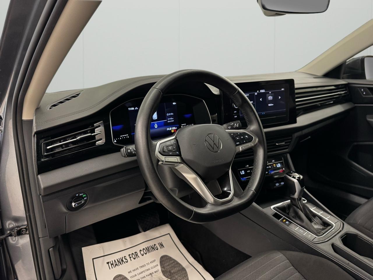 Volkswagen Jetta S Auto 2025