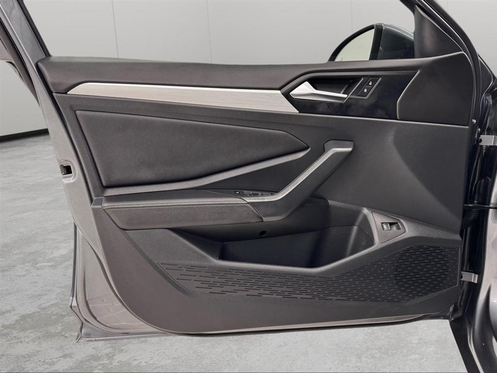 Volkswagen Jetta S Auto 2025