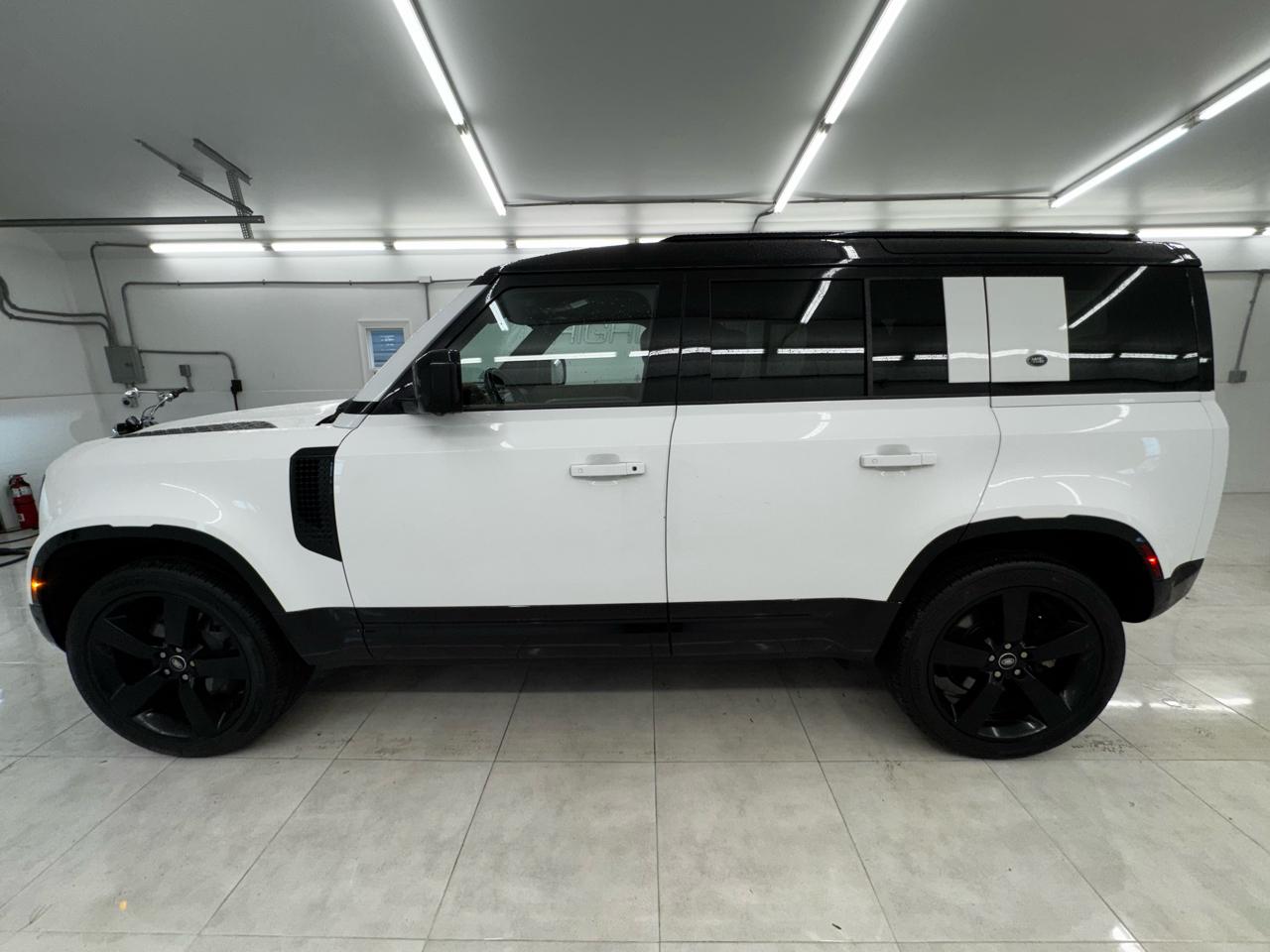 Land Rover Defender 110 X-Dynamic SE AWD 2023