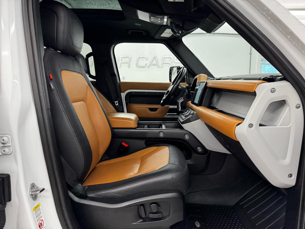 Land Rover Defender 110 X-Dynamic SE AWD 2023