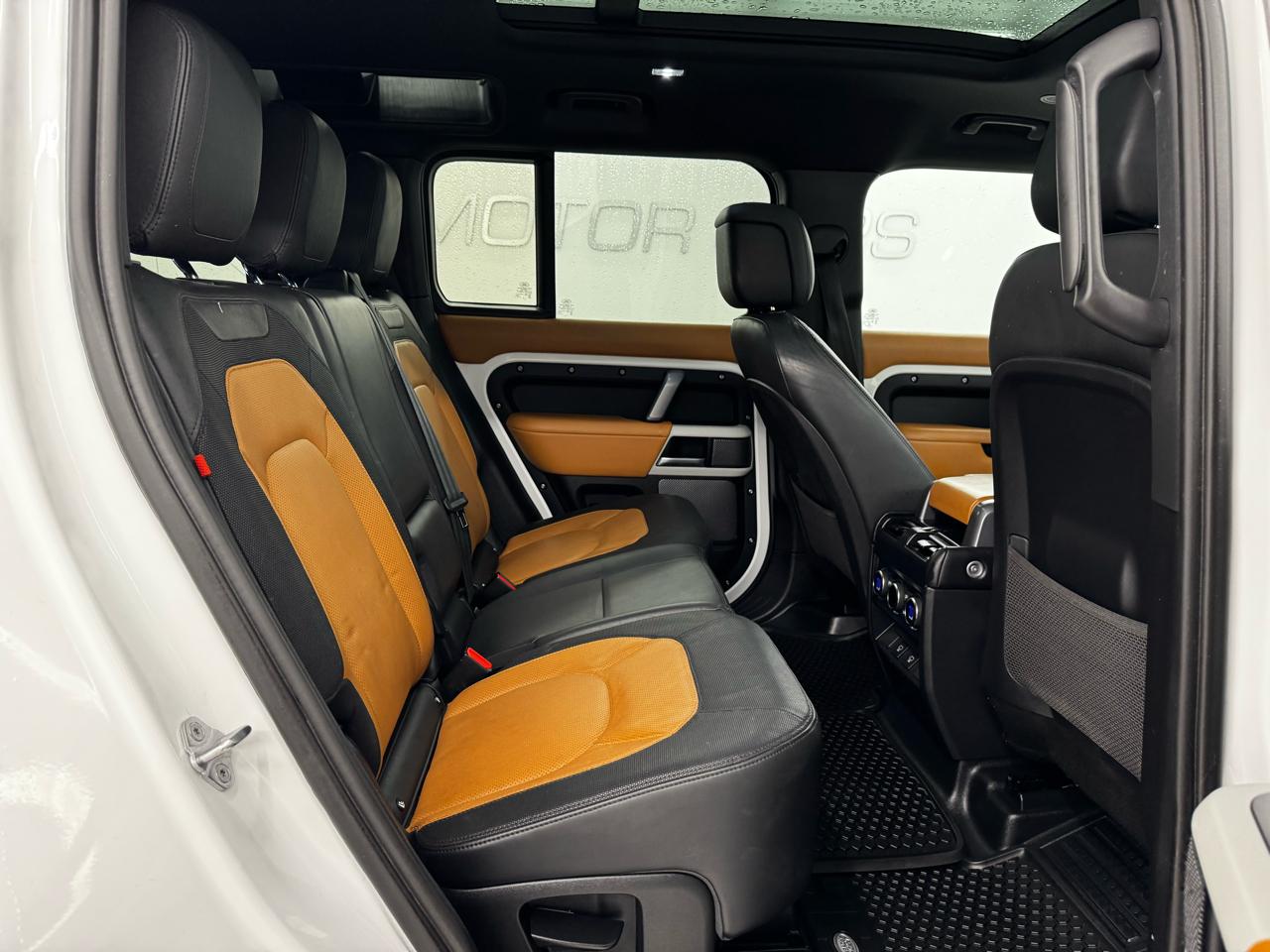 Land Rover Defender 110 X-Dynamic SE AWD 2023