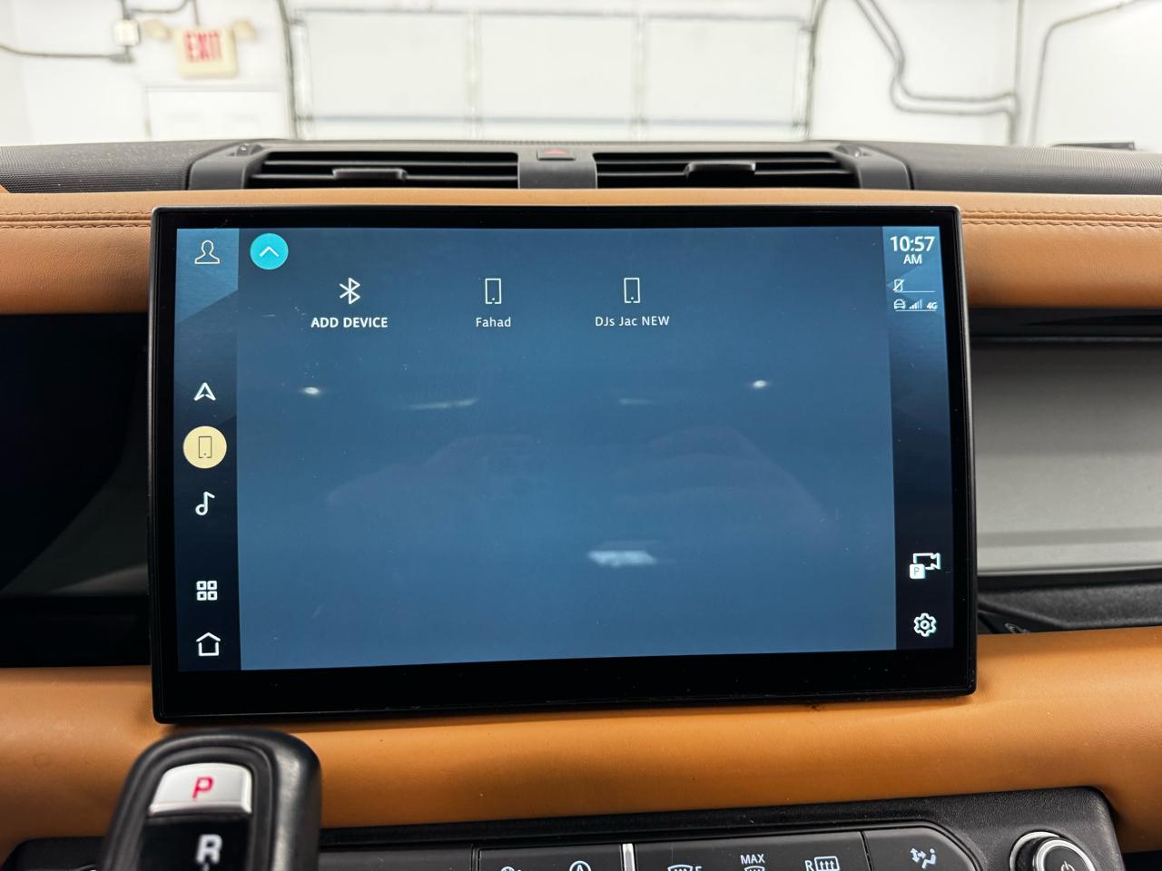 Land Rover Defender 110 X-Dynamic SE AWD 2023