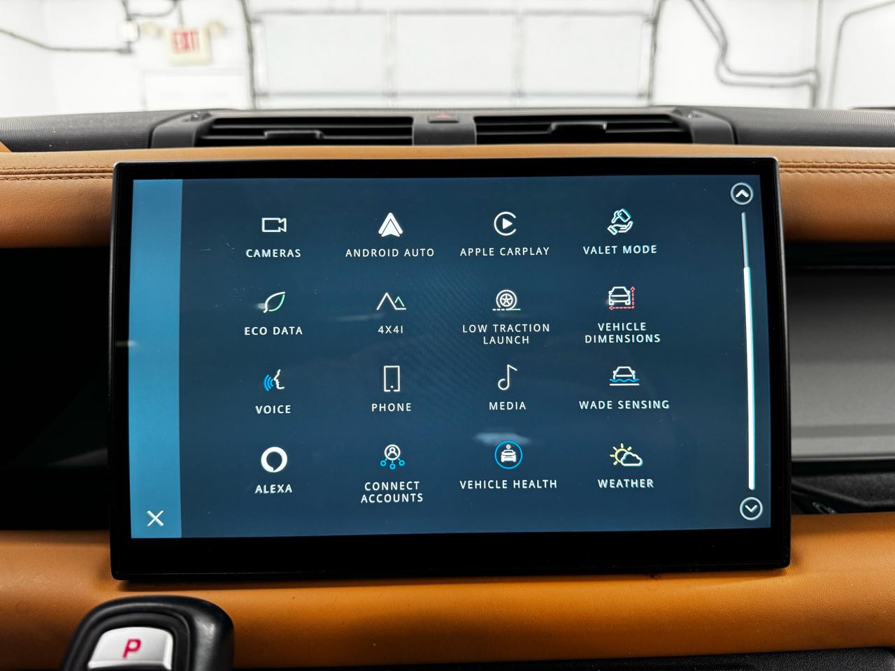 Land Rover Defender 110 X-Dynamic SE AWD 2023